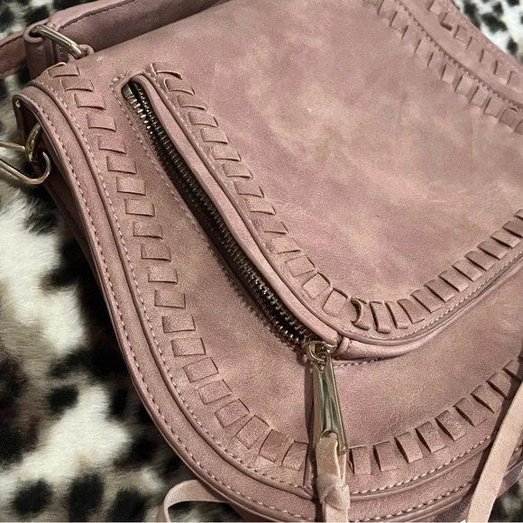 Urban Expressions women’s dusty pink saddle bag boho - Picture 6 of 13